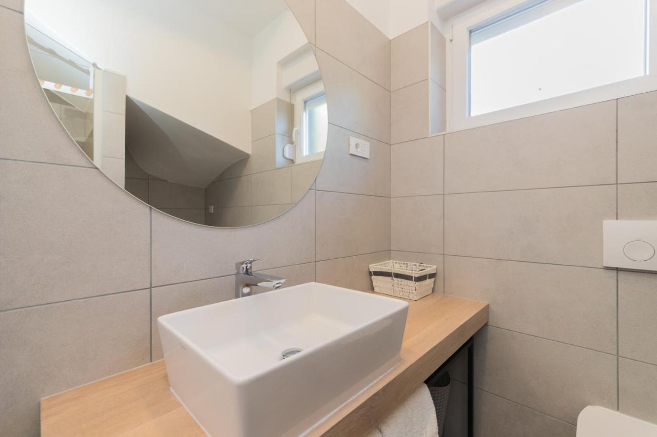 Villa Belveder Паг Екстериор снимка