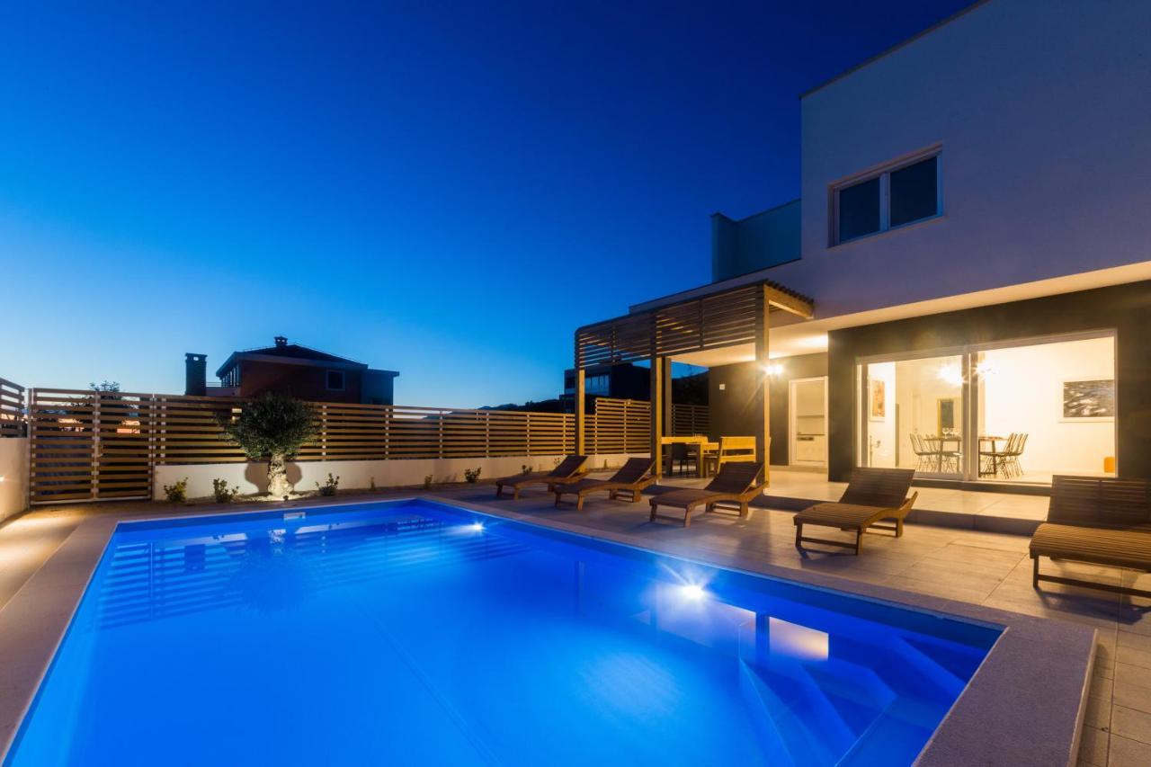 Villa Belveder Паг Екстериор снимка