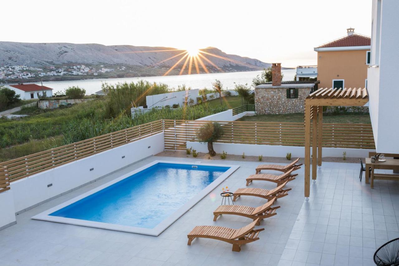 Villa Belveder Паг Екстериор снимка